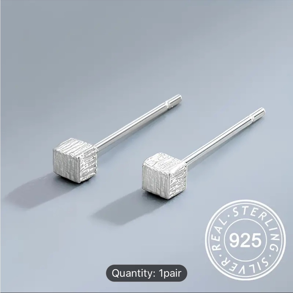 925 Pure Silver Hypoallergenic Tiny Stud Textured Square Shaped Earrings! NWOT